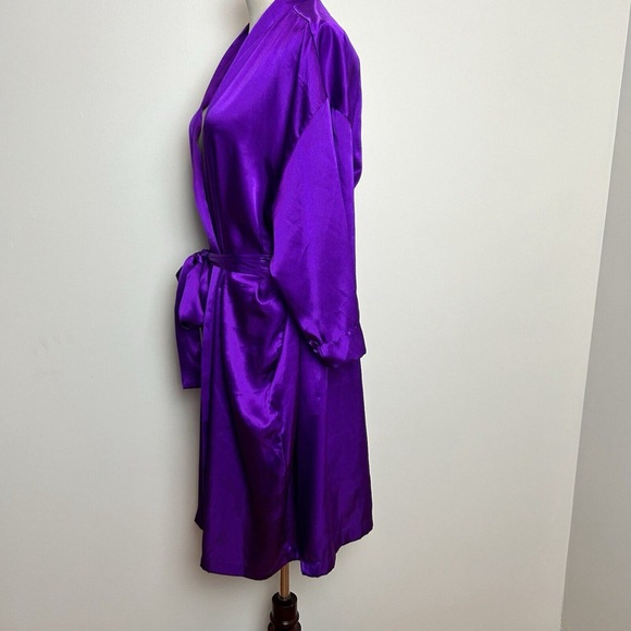 Victoria Secret Vintage Gold Label 90’s Y2K Purple Satin Robe *Hemmed Sleeves* - Picture 3 of 15